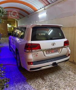 تويوتا لاندكروزر